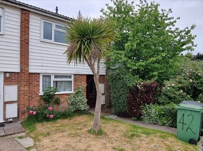 3 Bed Terraced House, Honeysuckle Close, BN23