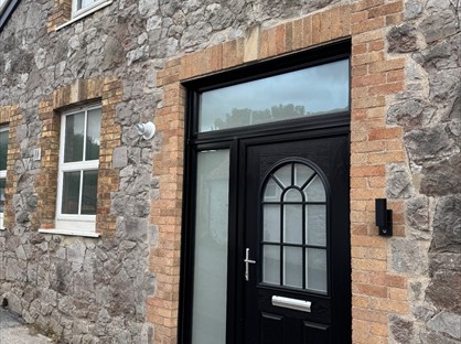 3 Bed Semi-Detached House, The Chapel, BS27
