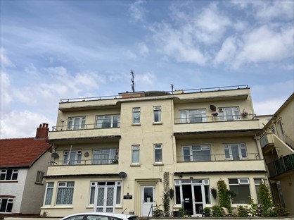 2 Bed Flat, Second Avenue, YO15