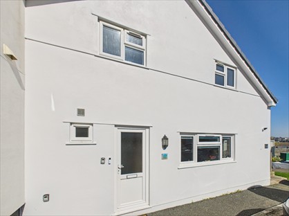 2 Bed Semi-Detached House, Surf View, TR7