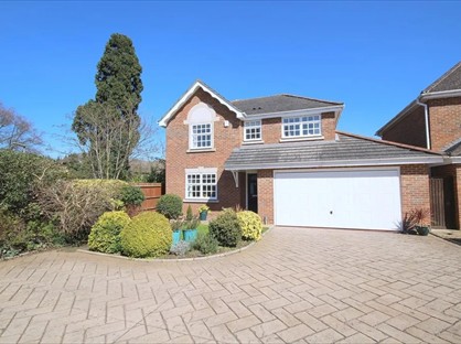 4 Bed Detached House, Manor Park, TW18