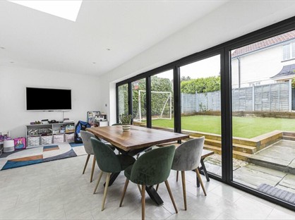 3 Bed End Terrace, Attimore Road, AL8