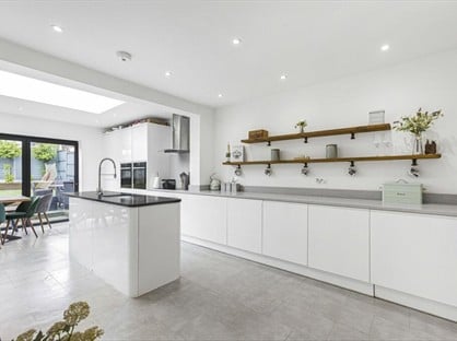 3 Bed End Terrace, Attimore Road, AL8