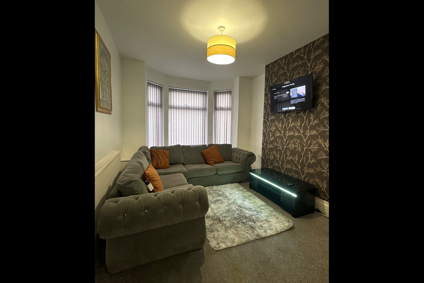 Room in a Shared House, Manchester, M8 photo 2