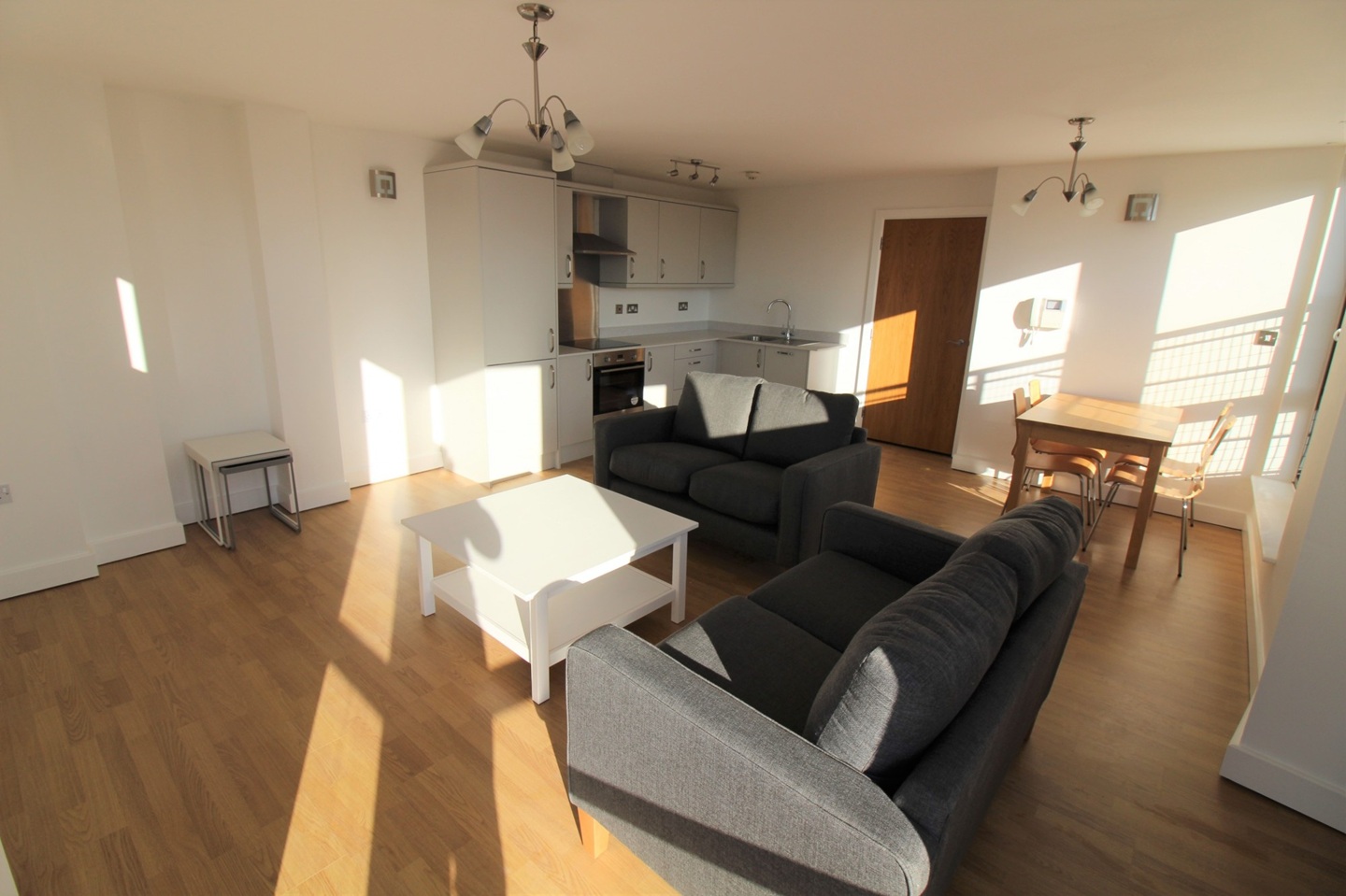 2 Bed Flat, Collier Street, M3 photo 5