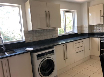 3 Bed Terraced House, Beaulieu Close, SE5