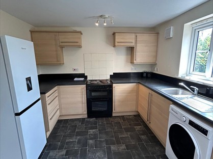 2 Bed Flat, Waltheof Road, S2