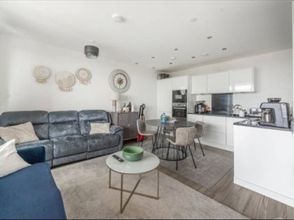 2 Bed Flat, Baronet House, NW10