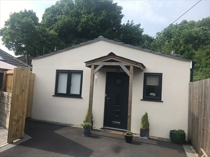 1 Bed Bungalow, St. Peters Road, BA3