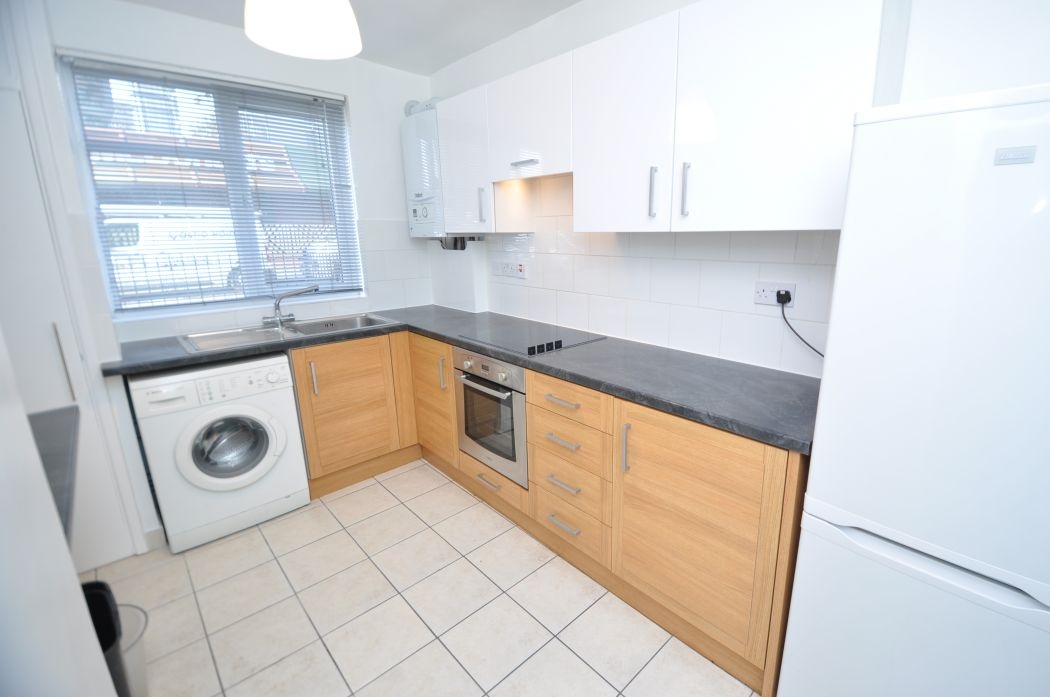 1 Bed Flat, Buxton Court, N1 photo 3