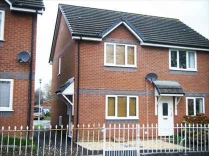 2 Bed Semi-Detached House, Bowling Green, BA16