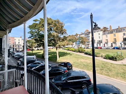 1 Bed Flat, Wellington Square, TN34