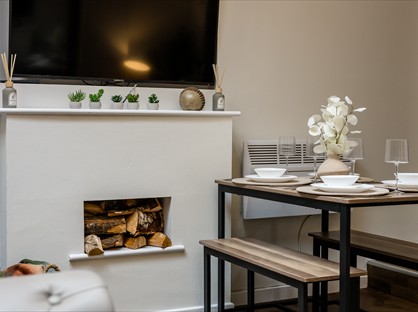 8 Bed Semi-Detached House, Colquitt Street, L1