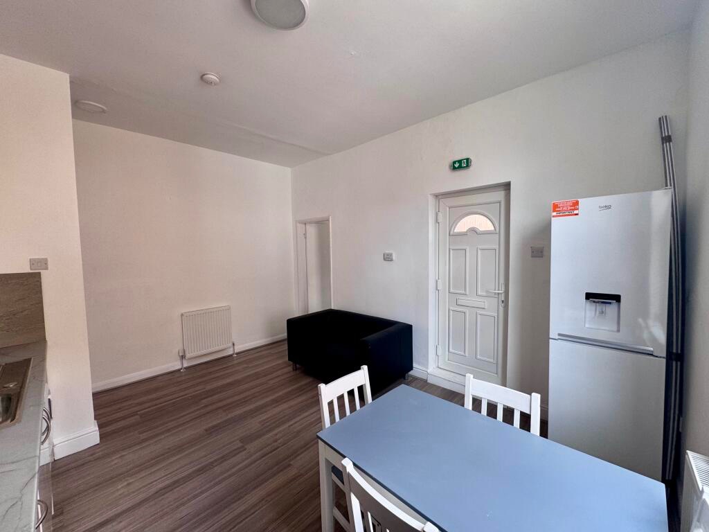 Additional image 16 of 2 Bed Flat, Hartley Road, NG7, N1 7GU