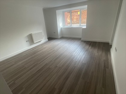 2 Bed Flat, Fairhope Court, M6