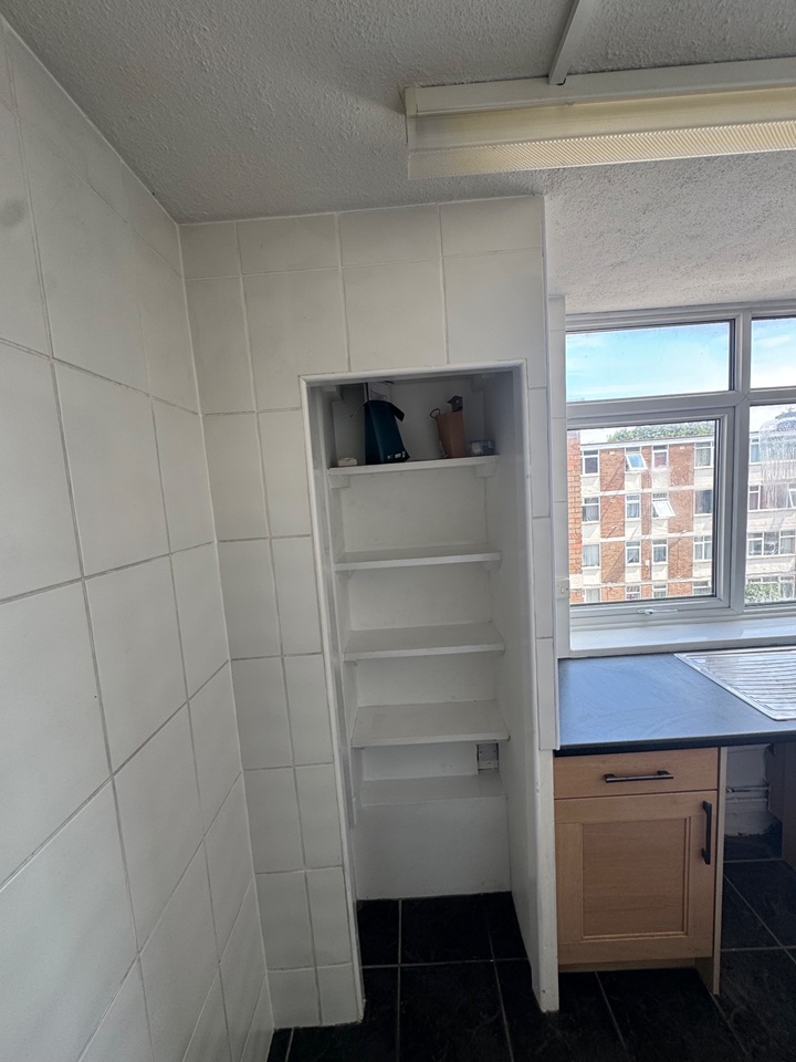 2 Bed Flat, Culworth Court, CV6 photo 5