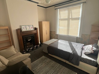 Room in a Shared House, Otto Terrace, SR2