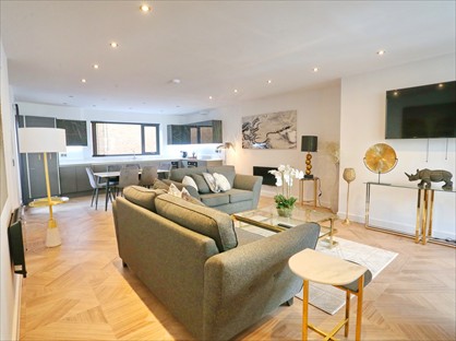 2 Bed Flat, Blackfriars Road, M3