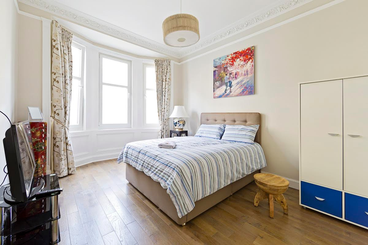 2 Bed Flat, Edinburgh, EH7