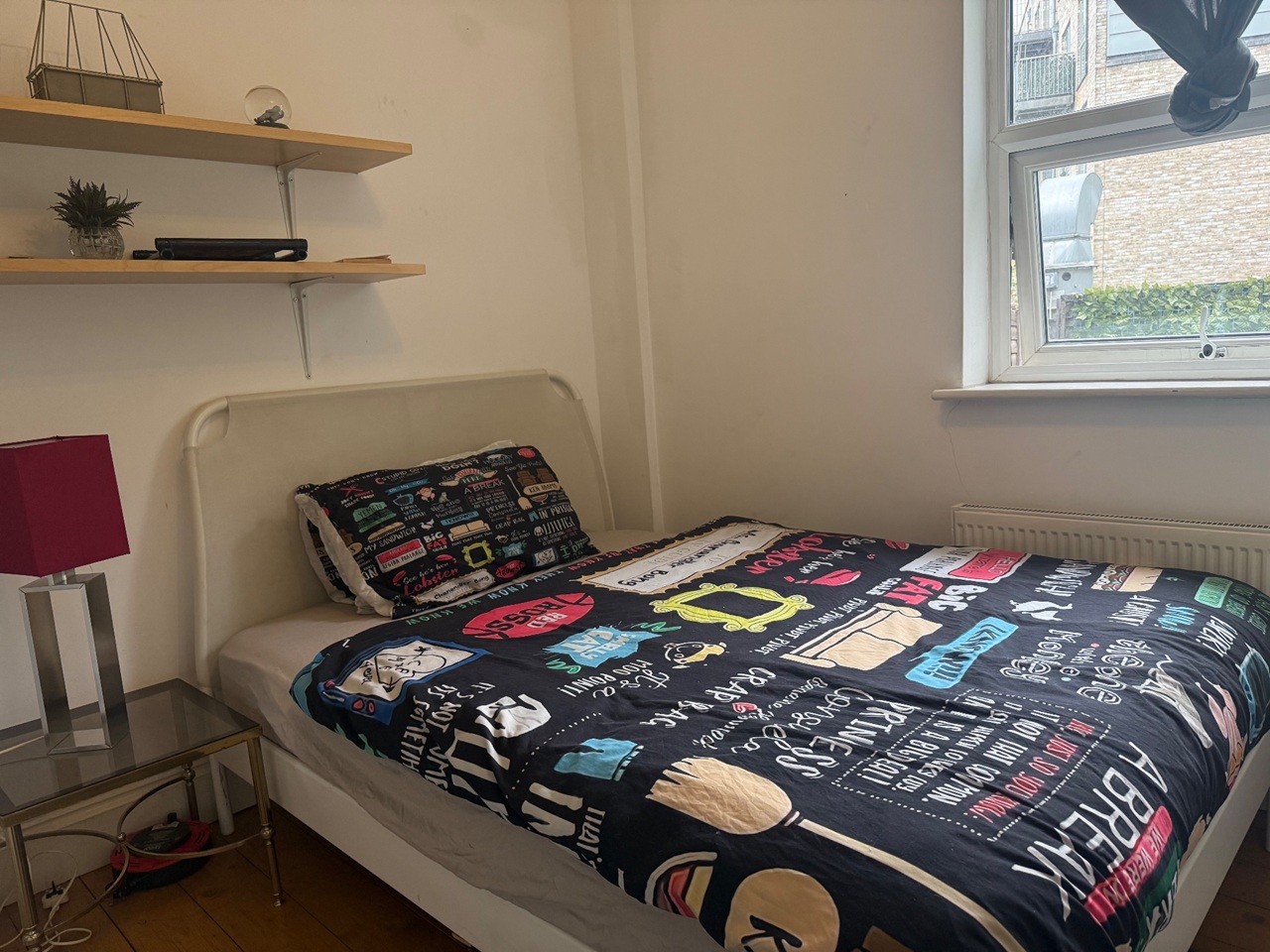 1 Bed Flat, Brick Lane, E1 photo 4