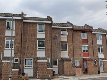 4 Bed Terraced House, Willow Tree Close, SW18