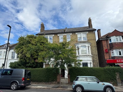 2 Bed Flat, Grantham Court, W3