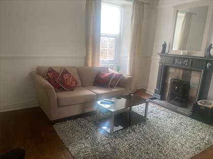 Room in a Shared House, Vale View, CA27