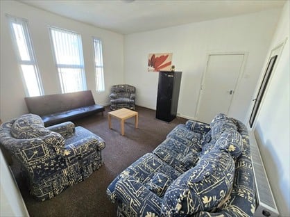 1 Bed Flat, Liverpool, L8