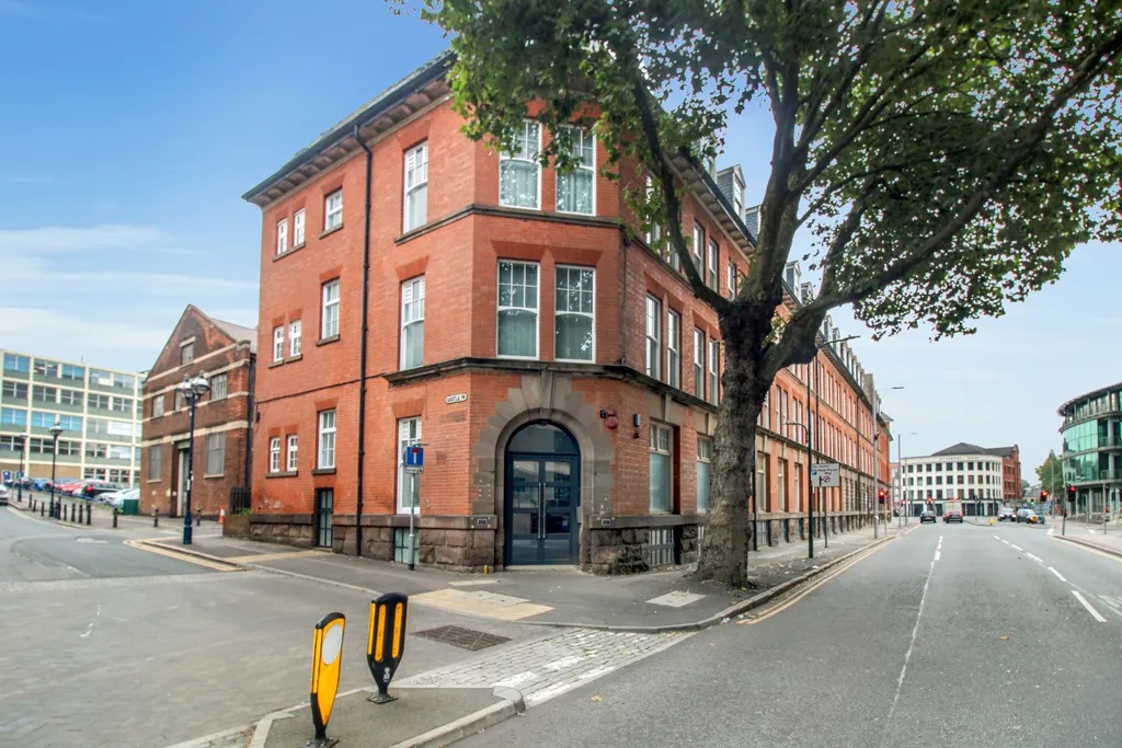 1 Bed Flat, Castle Edge, NG7, N1 7GU