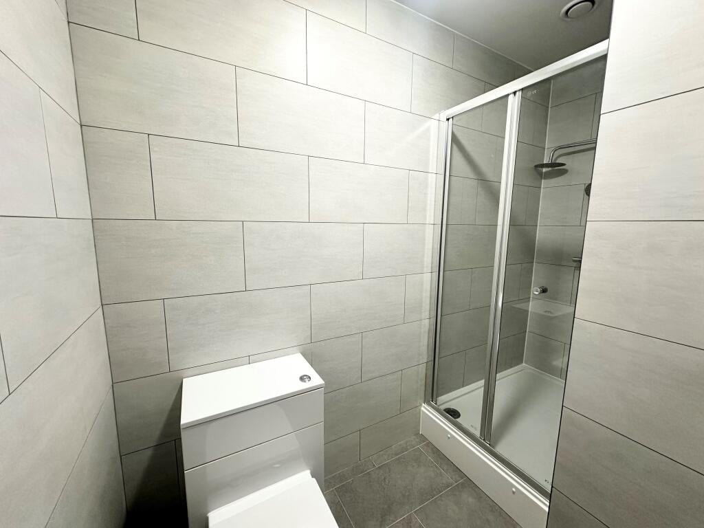 3 Bed Flat, Castle Edge, NG7 photo 5