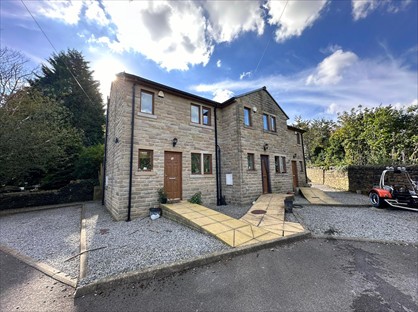2 Bed End Terrace, Cross Church Street, HD1