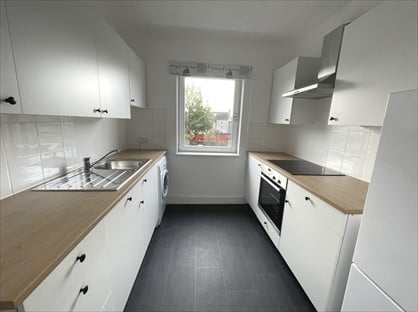2 Bed Flat, Sunart Avenue, PA4
