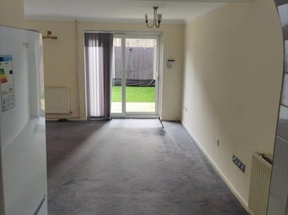 2 Bed Terraced House, Long Banks, CM18