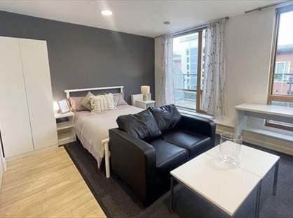 Studio Flat, Kirby Street, EC1N