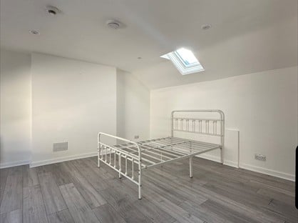 Room in a Shared House, Lansdown, GL5