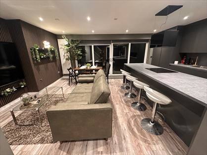 4 Bed Semi-Detached House, Runnelfield Harrow, HA1