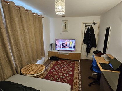 Room in a Shared House, Castle Road, SO18
