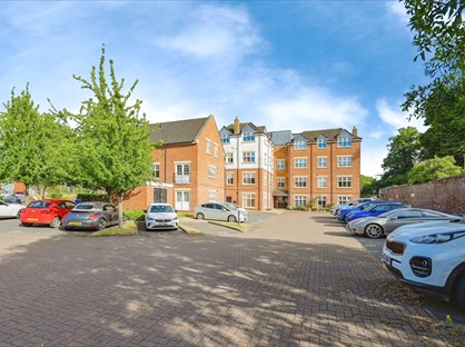 1 Bed Flat, Roebuck Close, ST14