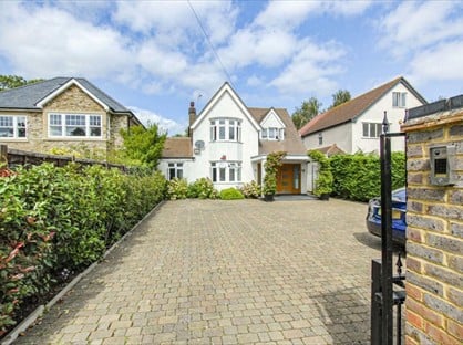 5 Bed Detached House, Frays Avenue, UB7
