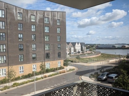 2 Bed Flat, Quay Court, ME1