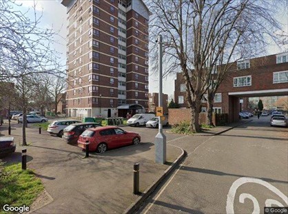 Room in a Shared Flat, Estridge Close, TW3