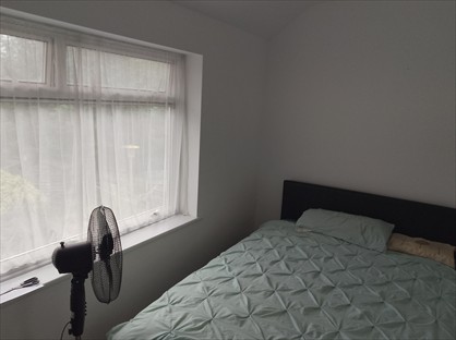 Room in a Shared House, Road, RM9