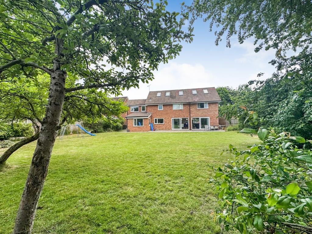 Calcot, Reading - Room in a Shared House, Orkney Close, RG31 - To Rent ...