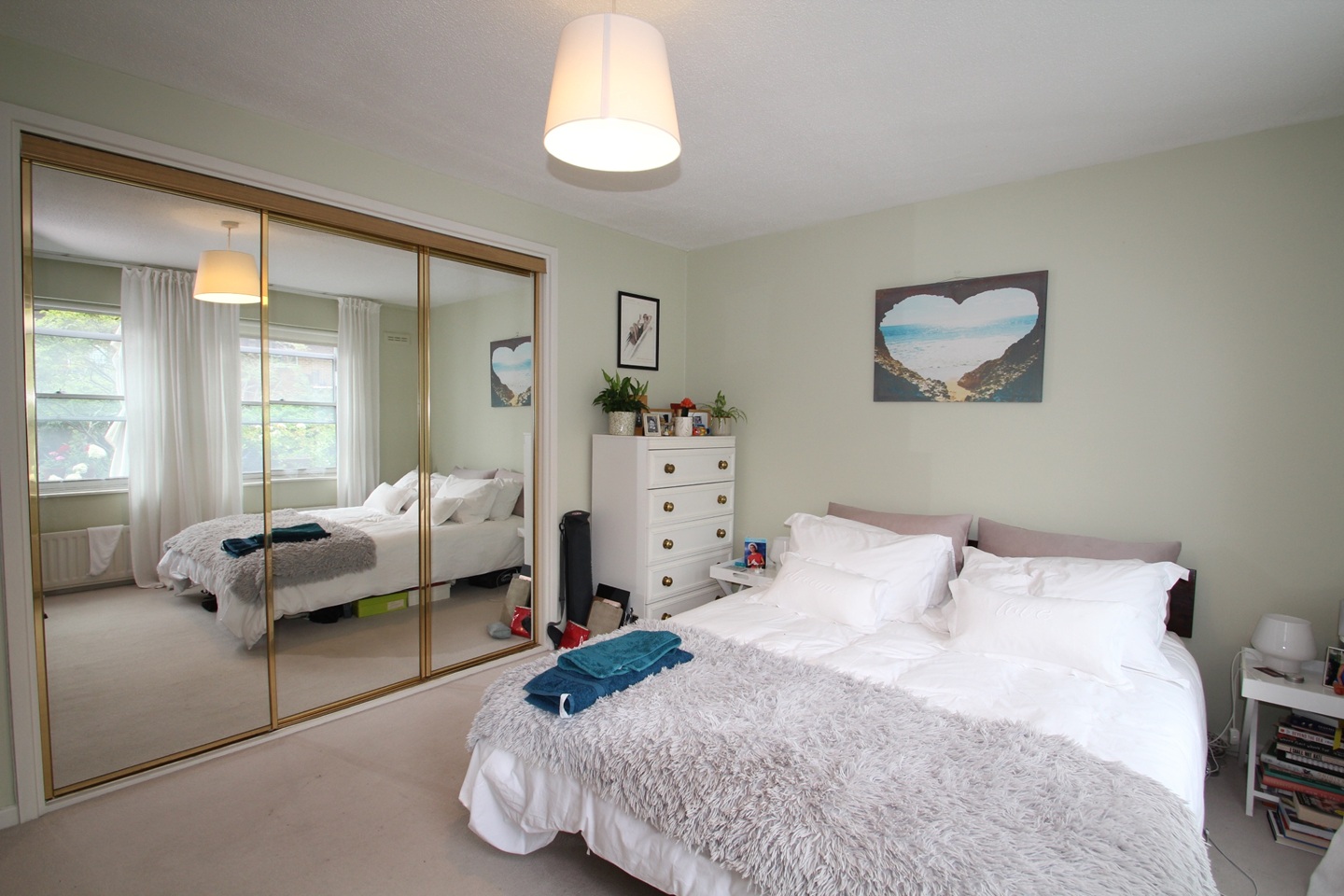 Additional image 11 of 3 Bed Flat, Morgans Walk, SW11, N1 7GU