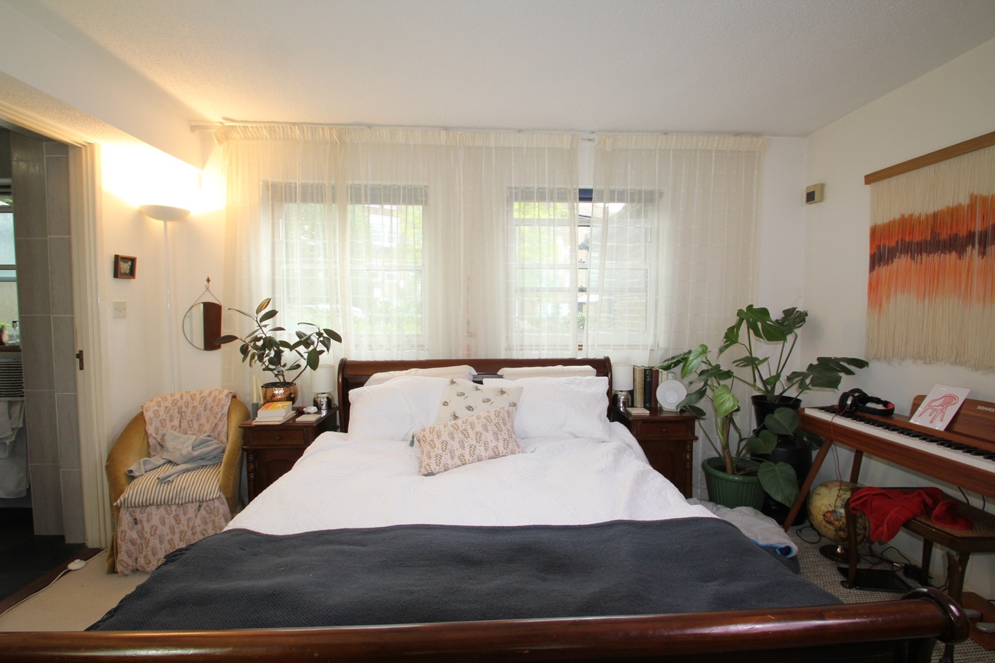 Additional image 6 of 3 Bed Flat, Morgans Walk, SW11, N1 7GU