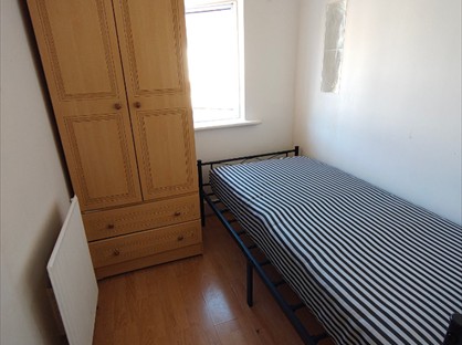 4 bed room for rent in Room in a Shared House, Elmwood Road, CR0