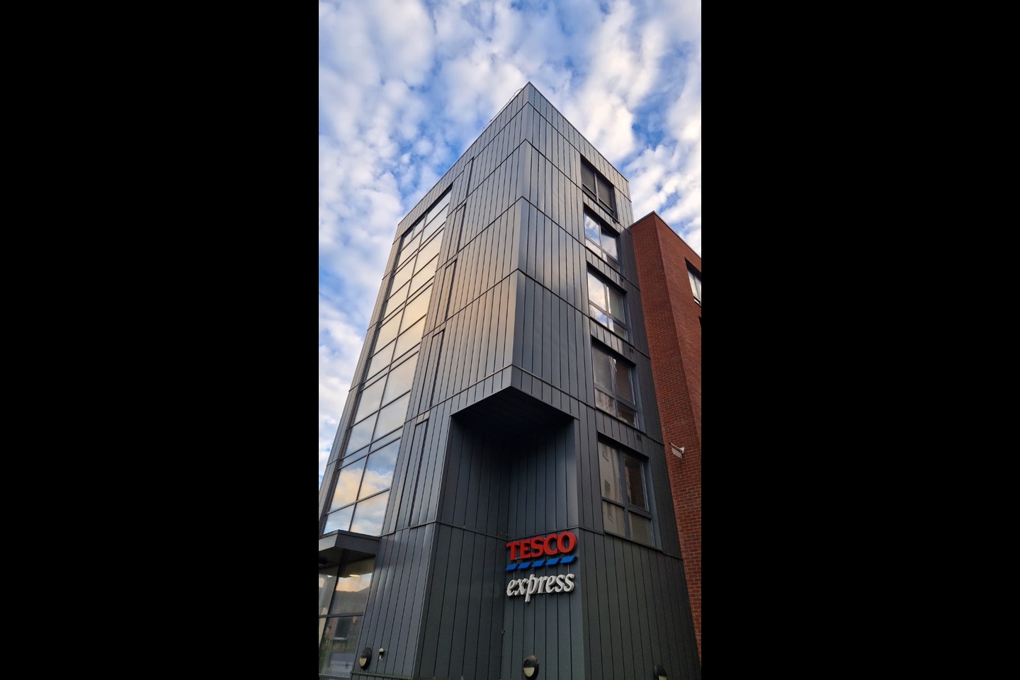 Additional image 8 of Studio Flat, Pearl Works, S1, N1 7GU