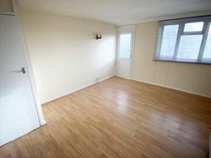 2 Bed Terraced House, Samson Close, PO13