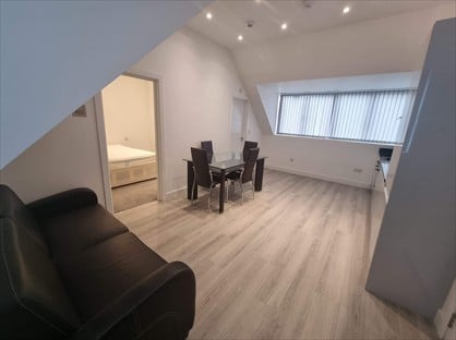1 Bed Flat, Waterstone House, SE19