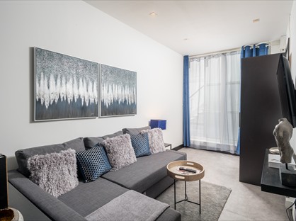 Studio Flat, Bell Street, NW1